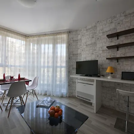 Aquarelle Vip 2 Varna